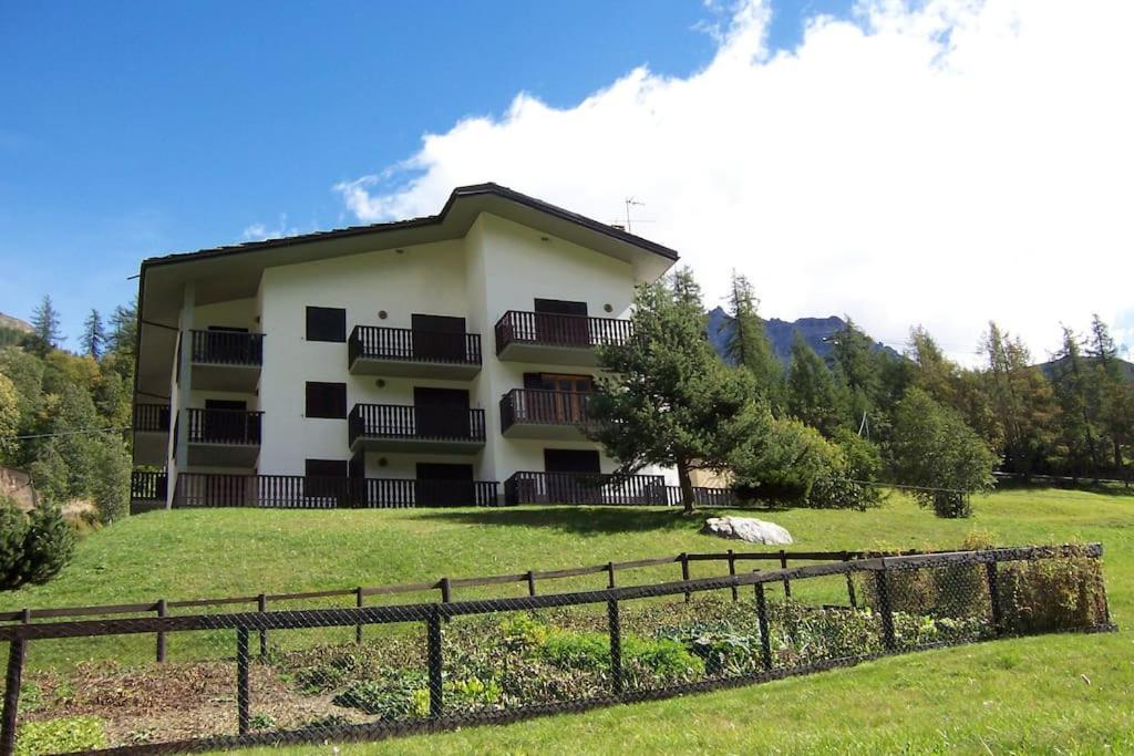 Valtournenche Appartamento Comodo Alle Piste Singlin Exteriér fotografie